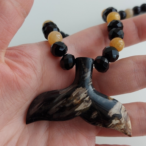 Palm Root mermaid tail gemstone pendant beads necklace, gemstone necklace - Picture 3 of 4